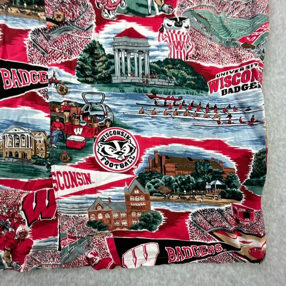 Reyn Spooner Sports Wisconsin Badgers Shirt Mens M Hawaiian Aloha Rayon Campus - Picture 6 of 11